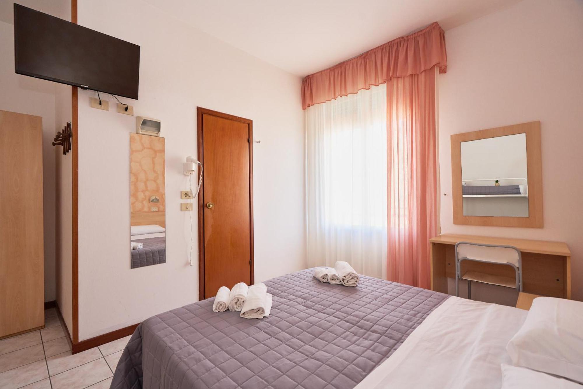 Hotel Jolanda Bellaria-Igea Marina Dış mekan fotoğraf